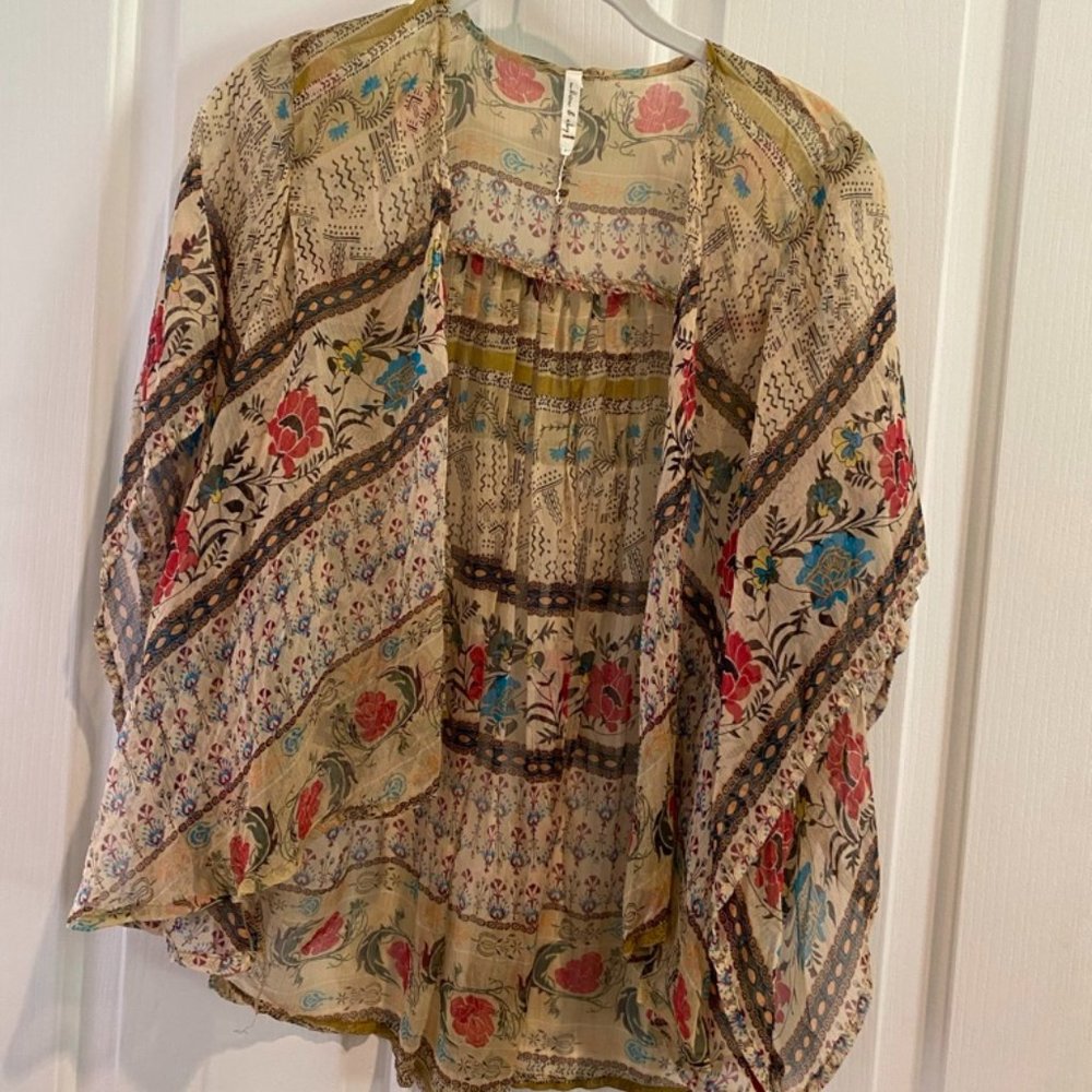 Dainty and elegant wrap by Willow & Clay